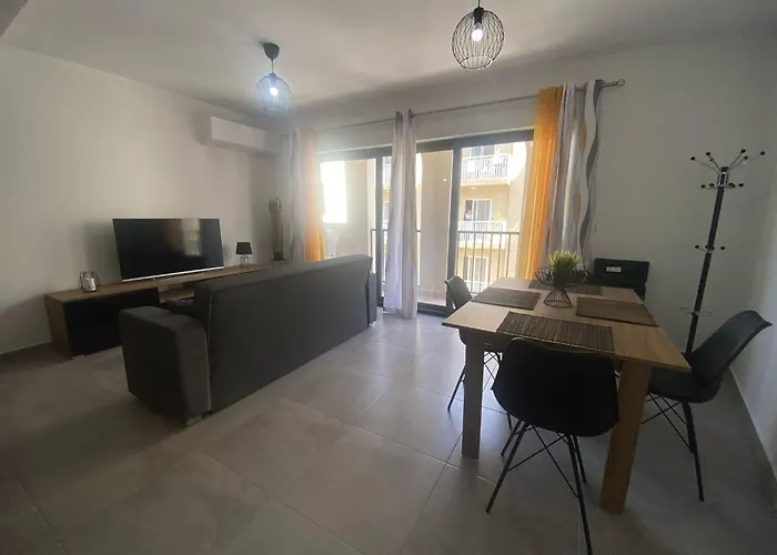 Apartment Brand New 2 Bedroom Pieta